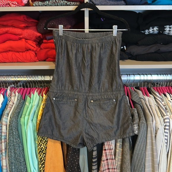 Guess charcoal chambray 4 pocket strapless elastic waistband romper size M - Picture 3 of 4